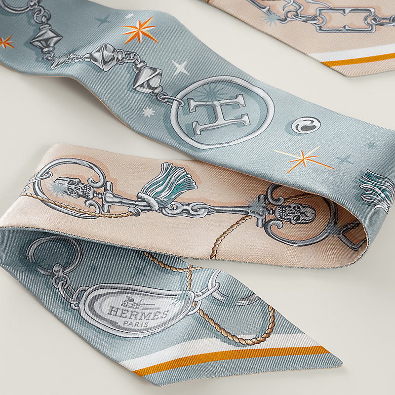 HERMES エルメス よだれかけ ラウンド 《カブリオル》 (HERMES
